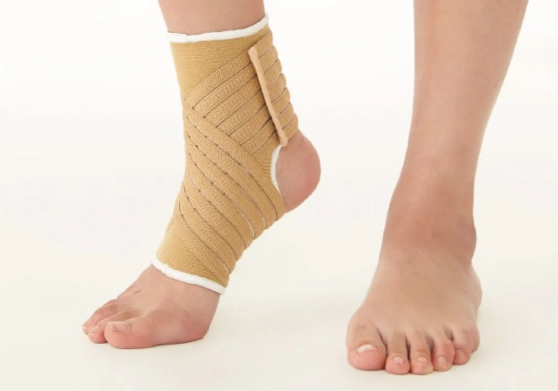 Dr.Med Elastic Ankle Sleeve With Adjustable Strap A009 Large - Image 4