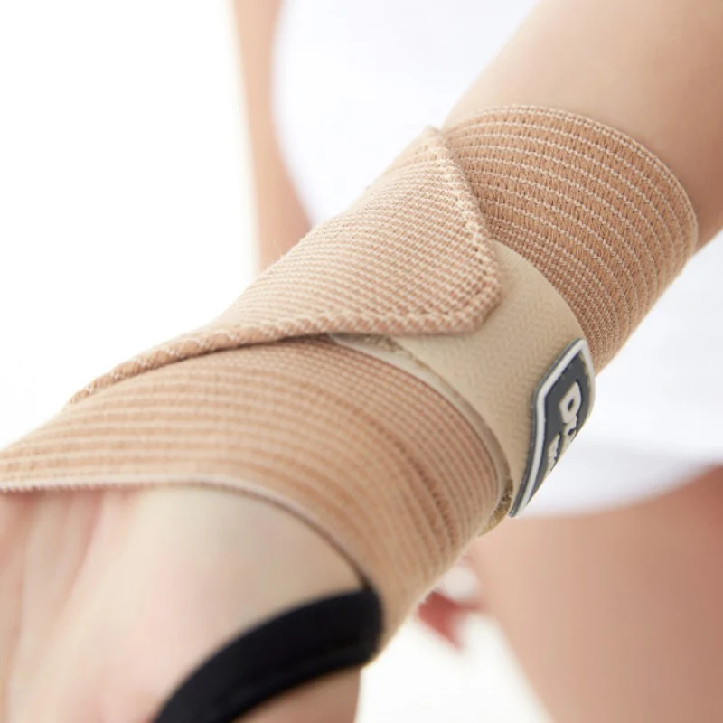 Dr.Med Elastic Wrist Support W136 Uni Size - Image 3
