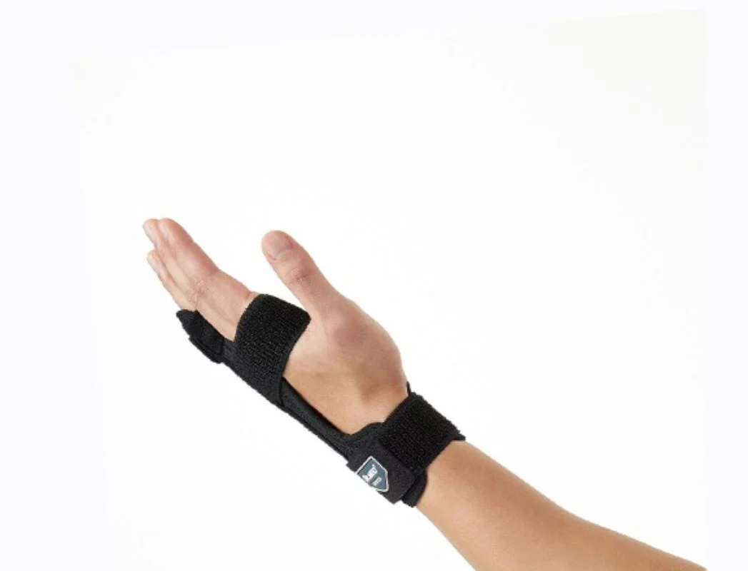 Dr.Med W132-4 3rd & 4th Finger Splint Large - Image 4